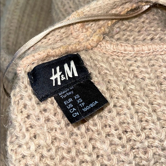 H&M Cable Knit Cardigan - Picture 5 of 6